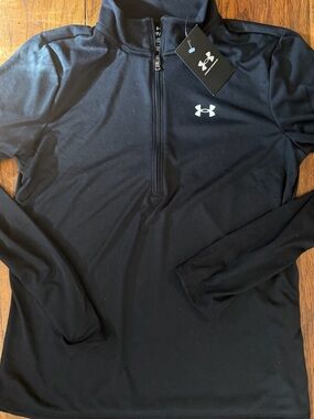 Under Armour Black quarter zip thin Performance Top women’s S-NWT